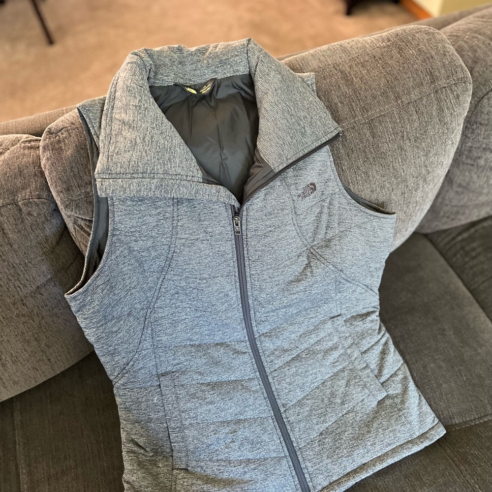 Grey The Northface Puffer Vest - Women’s L